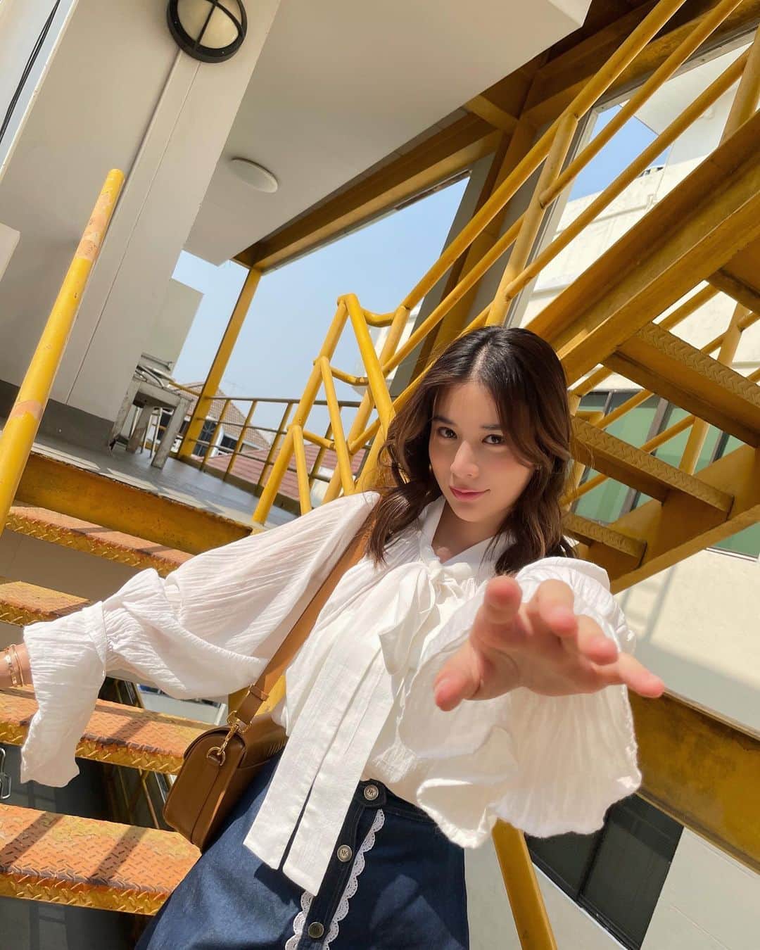 Supassaraさんのインスタグラム写真 - (SupassaraInstagram)「Every second, every thought, i’m so in deep.  But i never show it on my face.-Secret love song🍎💛」2月2日 13時30分 - supassra_sp