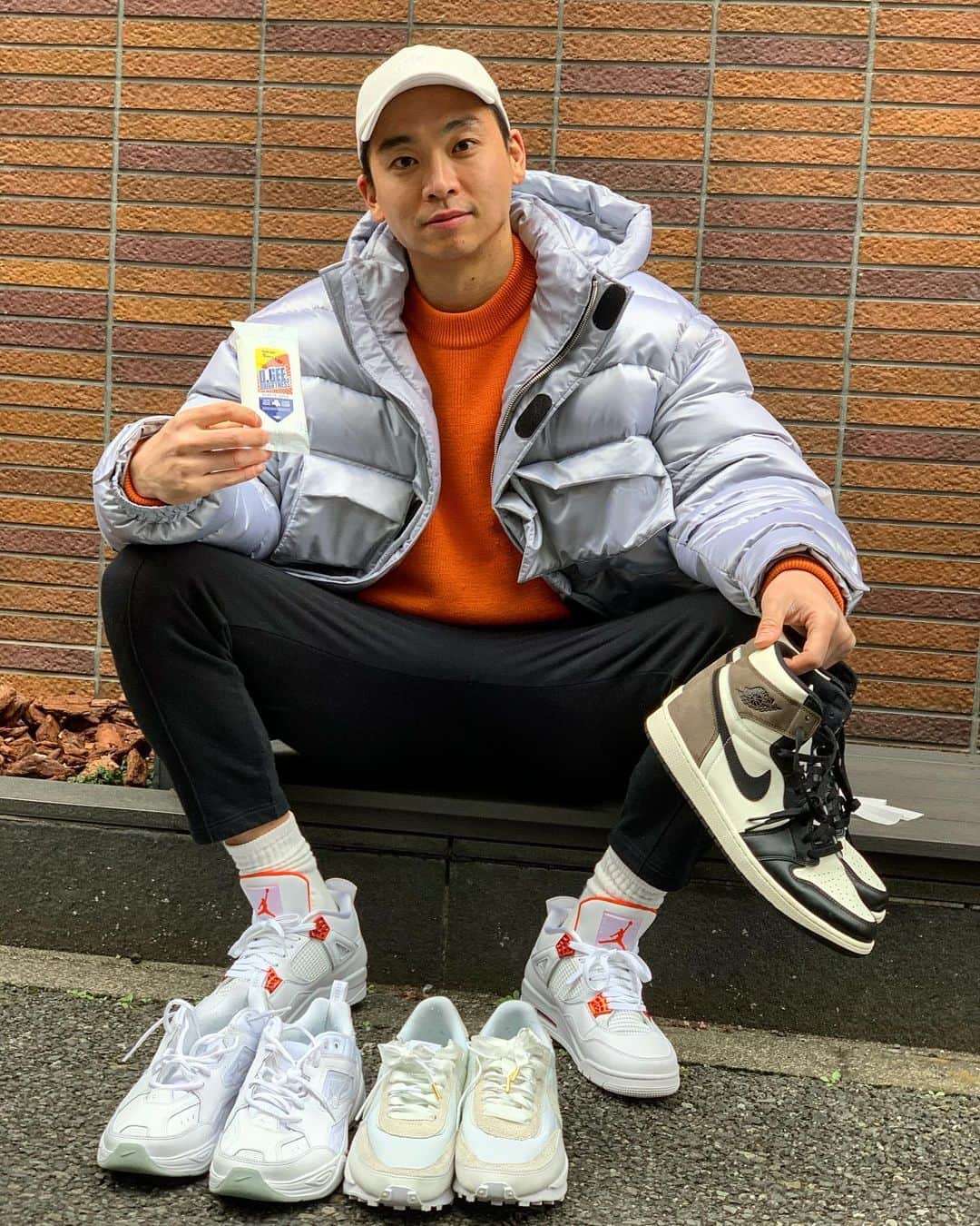 落合知也さんのインスタグラム写真 - (落合知也Instagram)「スニーカークリーニングは @o.gee.brightness 一択。WIPEは常にカバンに入れて遠征先にも持っていくほど。出先で汚れたらソッコーフキフキ。他にも質が良いアイテム揃ってるからチェックプリーズ！マジで間違いなし👍」2月2日 14時20分 - ud_worm91