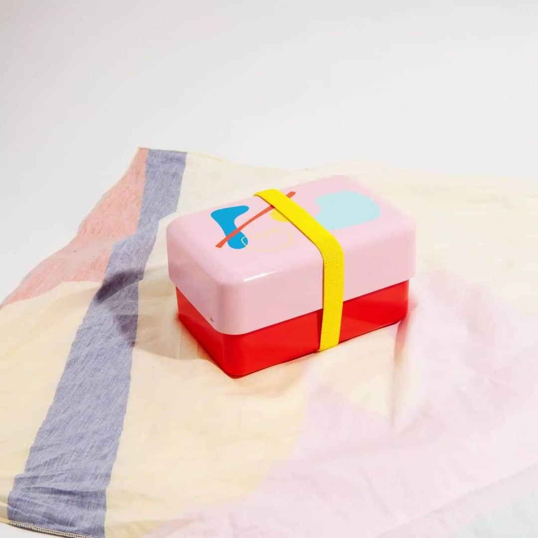 TAKENAKA BENTO BOXのインスタグラム：「BENTO Wrapping Cloth FUROSHIKI, POKETO x TAKENAKA Limited Edition🌈⁠ ⁠ Furoshiki is the traditional Japanese wrapping cloth. It's just a single piece of cloth but has more than 1200 year-old history. It had been widely used until the end of the Edo Period. Lately, it's been reevaluated as great eco-friendly solution.⁠ ⁠ Read more about our story of FUROSHIKI and Learn how to use. Link in bio⬆️」