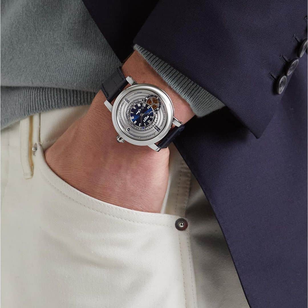 MR PORTERのインスタグラム：「Perpetual calendars normally follow a predictable template: not the @bovet1822 Recital 21. With vertical windows at 12 and 6 for the day and the month, a retrograde date indicator around the edge of the main time display and a neat little porthole at 3 o'clock to show the year (counting up from 1 to 4 for each leap year), there's nothing typical about it. Perhaps the most impressive feature, however, is the openworked seconds indicator at 9 o'clock, which has been engineered to rotate clockwise whether you're looking at it from the front or the back. Smart chaps, those watchmakers. Hit the link in our bio for a closer look.  Follow @mrporterwatches for the latest news, expert insights and luxury watches offered at MR PORTER.」