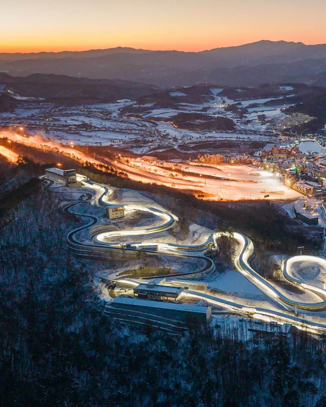National Geographic Travelさんのインスタグラム写真 - (National Geographic TravelInstagram)「Photo by @junmichaelpark / An aerial view of the Olympic Sliding Center and other 2018 Winter Olympics venues in Pyeongchang, Gangwon Province, South Korea. For more photos and stories from Korea, follow @junmichaelpark and @seoulphotographer.」2月3日 0時51分 - natgeotravel
