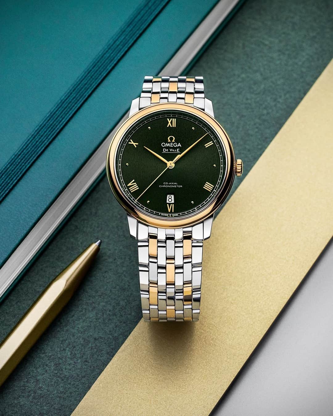 オメガのインスタグラム：「#DeVille A glorious blend of stainless steel and 18K yellow gold. #OMEGA's 39.5 mm De Ville Prestige.」