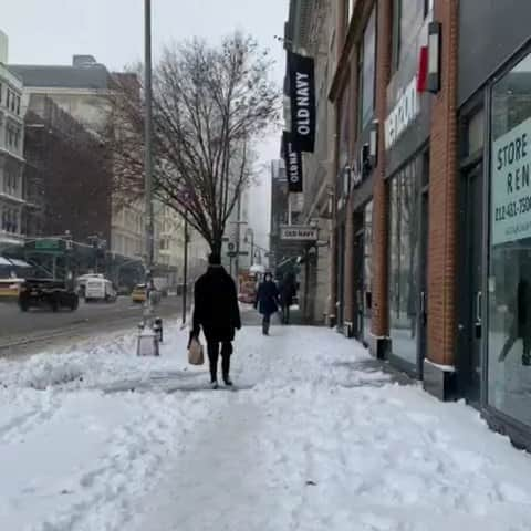 J・アレキサンダーのインスタグラム：「GoodMorning  Afternoon, and Evening friends and Fans Part #2 Same day different street #jaywalking the #nyc #snowstorm into the week.  Enjoy your week everyone. Thanks @arton.gee for this clip.  #snowstorms #snowstorm2020 #snowflakes❄️ #snowday #jaywalking #jaywalkingchallenge #missj #missjaywalking #mask #goggles😎  #newyorkcitylife #newyorkcityfeelings #runwaywalk #snowwalking #fashionstatement #coat #winterwonderland #winterlook #wintertime #blizzard #gay #crossdressing #menwithstyle #menwithstreetstyle #men」