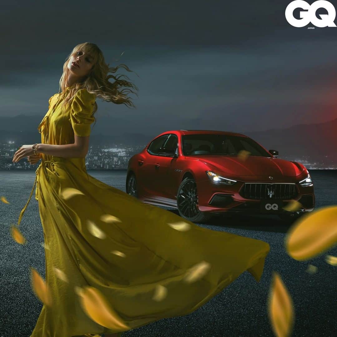 Maserati Japan | マセラティ ジャパンのインスタグラム：「マセラティは、“COLORS OF MASERATI”と題し、マセラティが誇るスペシャルカラーやクオリティ、幅広いバリエーションをご紹介しております。 ジャッロ・モデネーゼやロッソ・イタリアーノなど心を奪われるような多彩なボディカラーで、マセラティの高級感ある特別な塗装をご体感いただけるでしょう。  *Photo; Presented by GQ JAPAN  ギブリの詳細はこちら；https://www.maserati.com/jp/ja/models/ghibli #Maserati #マセラティ #MaseratiJapan #マセラティジャパン #Ghibli #ギブリ #ColorsOfMaserati」