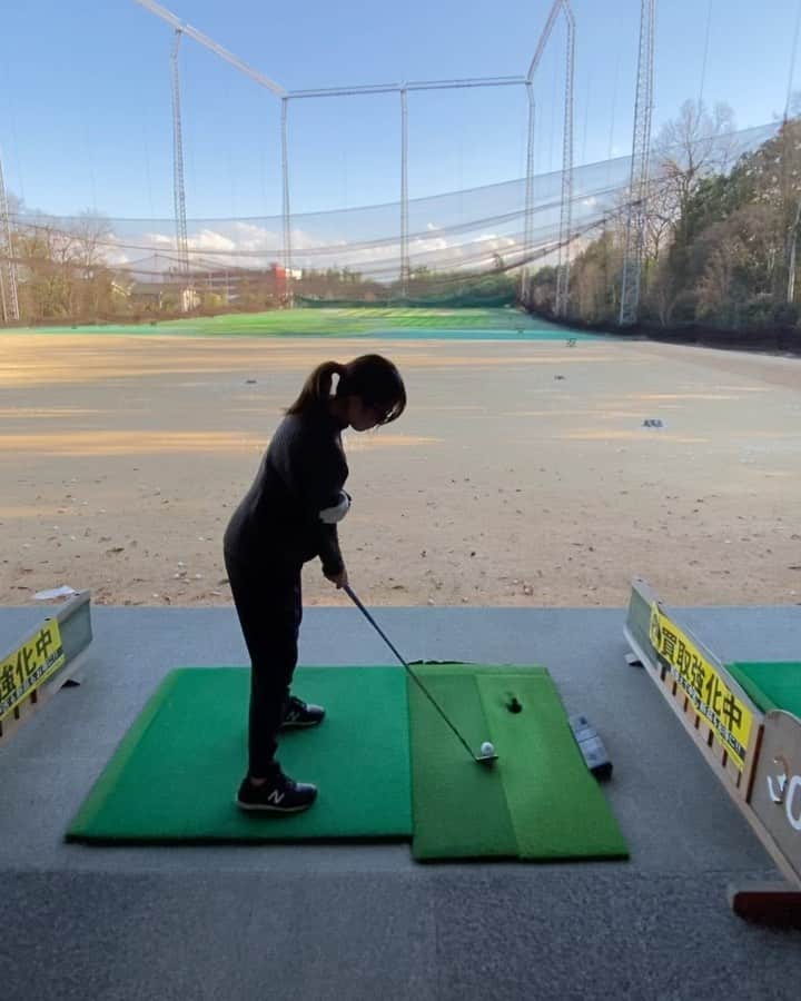 青木茉里奈のインスタグラム：「⛳️🍂 practice. _ _ _ _ _ _ _ _ _ _ _ _ _ _ _ _ _ _ _ _ _ _ _ _ _ _ _ _  #golf #practice」