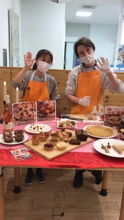 のインスタグラム：「バレンタインにおすすめのピカールスイーツをご紹介します。 ピカールにはかわいくておいしいスイーツがたくさん✨」