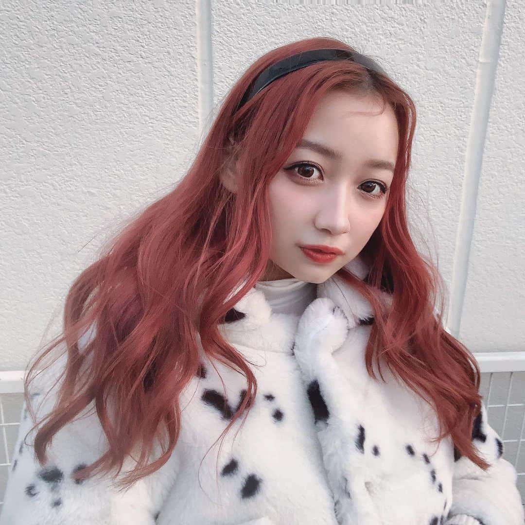 白川れなのインスタグラム：「今日のれなち☺️﻿ ﻿ ﻿ ﻿ ﻿ ﻿ ﻿ ﻿ ﻿ ﻿ ﻿ ﻿ ﻿ ﻿ #ピンクカラー #ピンクベージュ#pink #hairstyle #haircolor # #daily #daily_photo_jpn #socialdistancing #makeup #美容学生 #メイク #lilac #バンド#portrait #좋아요 #소통 #팔로우 #팔로미 #오오티디 #데일리룩 #패션 #뷰티스타그램 #메이크업 #셀카 #赞 #粉我 #我的最愛 #韓国ヘア」