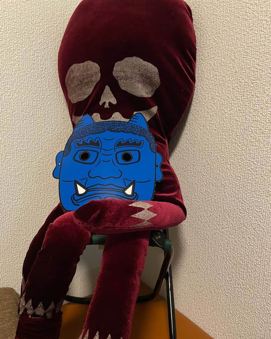 青柳尊哉のインスタグラム：「青鬼と赤ドクロ。」
