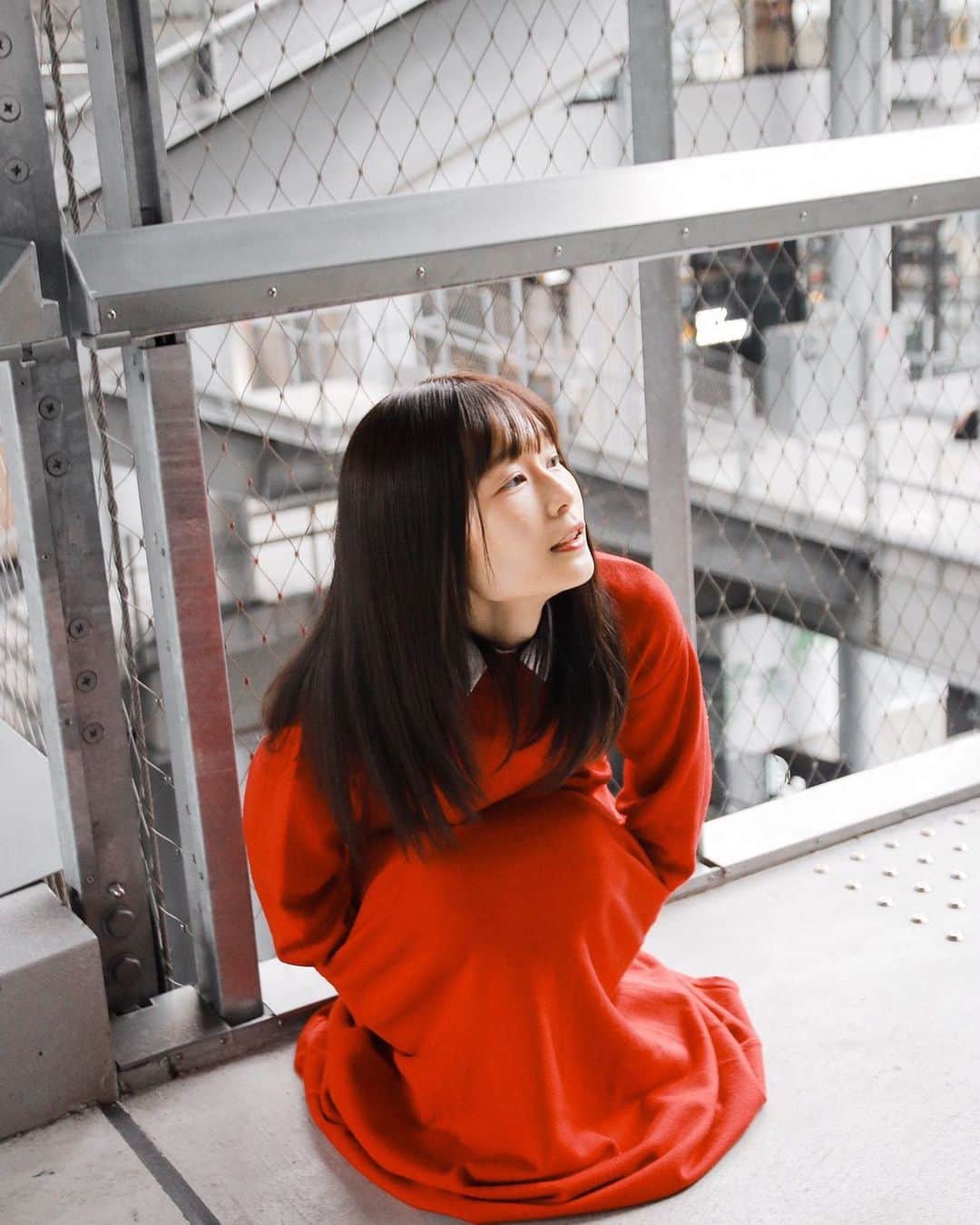 久保瑠佳さんのインスタグラム写真 - (久保瑠佳Instagram)「🍓🧶🪗」2月2日 19時11分 - lapisful