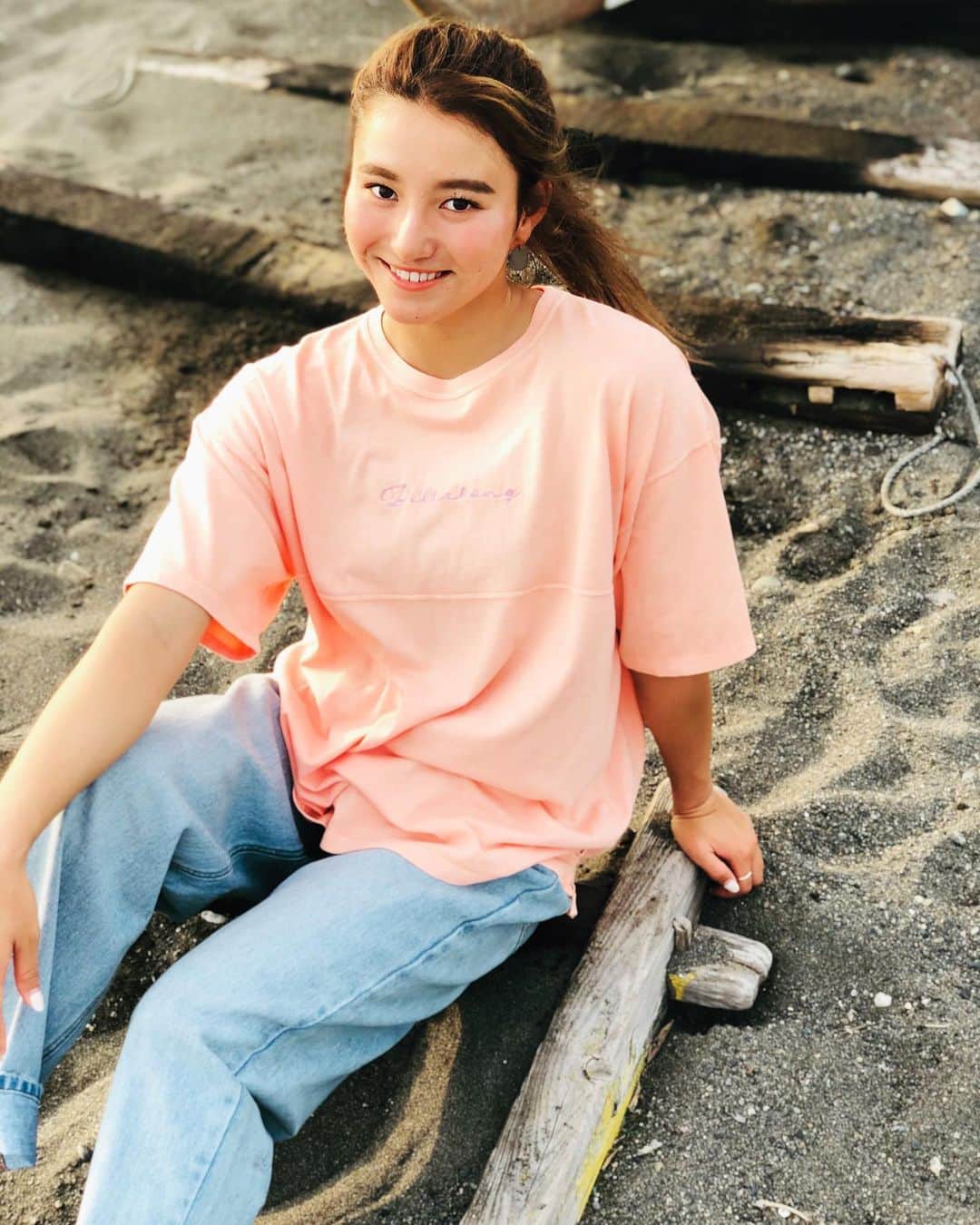 BillabongWomensJapanのインスタグラム：「ドロップショルダーの新作Teeをチェックして」