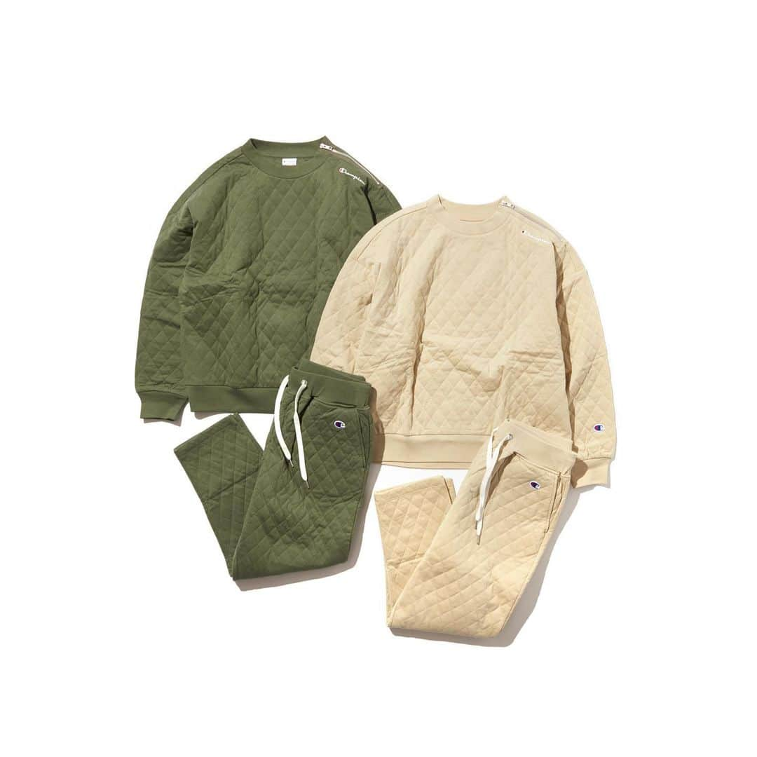 JACK&MARIE / ジャックアンドマリのインスタグラム：「. Champion  QUILT CREWNECK SHIRT/QUILT LONG PANTS  チャンピオンらしいカジュアル感を伴ったキルト素材のスウェットです。  #jackandmarie  #champion  #quiltsweat #sweat #sweatpants  #キルト #スウェット  #チャンピオン #ジャックアンドマリー」