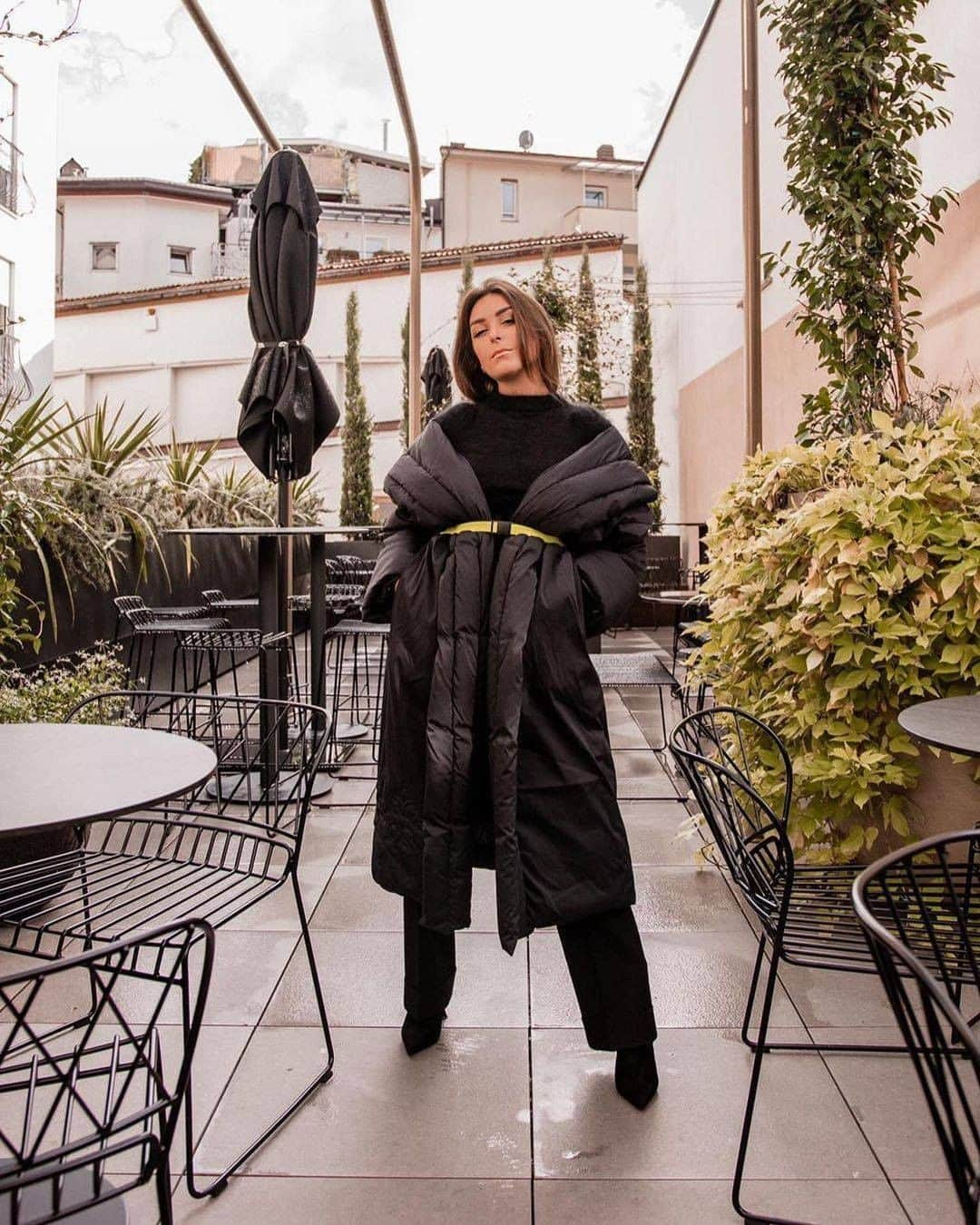 タトラスさんのインスタグラム写真 - (タトラスInstagram)「Bold and fierce, Visentina lady's down jacket confidently styled and worn by @leslibresmerano.  #Tatras #Tatrasofficial  #Tatraspeople  #downjacket」2月2日 19時37分 - tatras_official