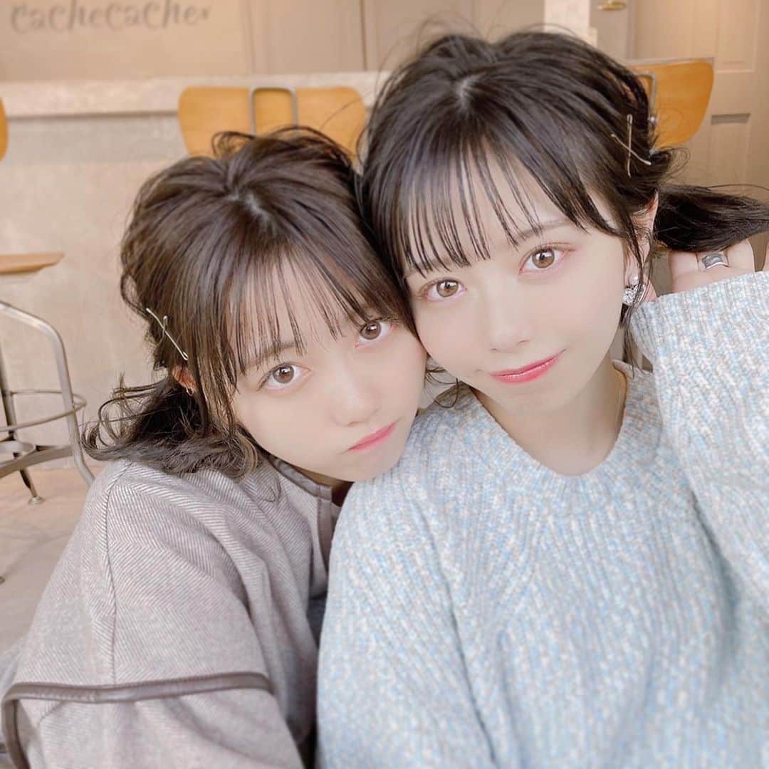 前田渉さんのインスタグラム写真 - (前田渉Instagram)「🐰       本日撮りたての写真✨ ツイン撮影終了後にツインテールの日だから！ということで急遽撮ったツインのツインテールによるオフショット🐰🐰     くるりん×こまちゃん で “くるま”と呼びます👭🏼 覚えてね❤️       本日もたーくさん撮ったのでお楽しみに😁👍🏻💓       2人のBefore→After→Arrangeはおってこちらに載せますね💁🏼‍♂️ @wataru_magic        🐰 model:くるま #わたるマジック #わたるフィルター #cachecache #cachecacheomotesando #idol #美容師 #前髪カット #アレンジ #ツインテールの日 #可愛い #おくれ毛 #峰島こまき #ナナランド #ヘアアレンジ #ミルクティーカラー #シースルーパッツン #シースルーぱっつん #アイドル #ミルクティーベージュ #カシュカシュバター #シースルーバング #26時のマスカレイド #来栖りん #ボブアレンジ #ディズニーコーデ #双子コーデ #ボブ #ニジマス #ツインテールアレンジ #ツインテール」2月2日 19時50分 - cachetaro