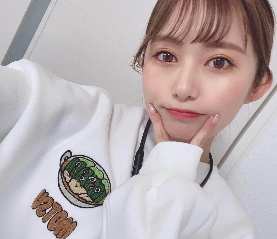 後藤佑紀のインスタグラム：「. めちゃくちゃ筋肉痛な1日でした(:3_ヽ)_ . こないだ買ったPUNYUSのもつトレ(もつ鍋トレーナー) . #筋トレ #ボディメイク #有酸素運動 #プライベートジム #PUNYUS #もつ鍋 #トレーナー女子 #ootd #パーカー #韓国ファッション #좋아요환영 #팔로미 ##아웃핏 #패션」