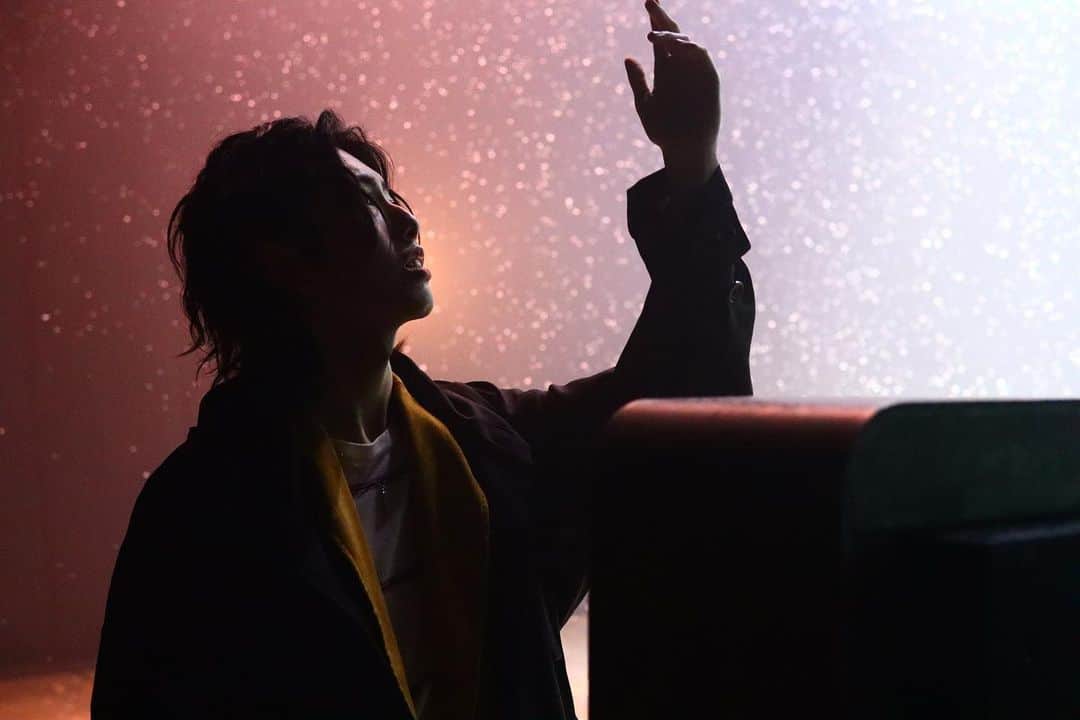 のインスタグラム：「『Say your Name』MVオフショット」