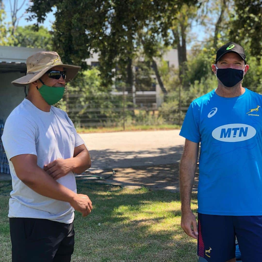 ラグビー南アフリカ代表さんのインスタグラム写真 - (ラグビー南アフリカ代表Instagram)「The Springbok Women wrap up a productive training session in Stellenbosch under the watchful eye of coach Stanley Raubenheimer and Springbok coaches Jacques Nienaber and Daan Human 🏉💪🏼」2月2日 20時25分 - bokrugby