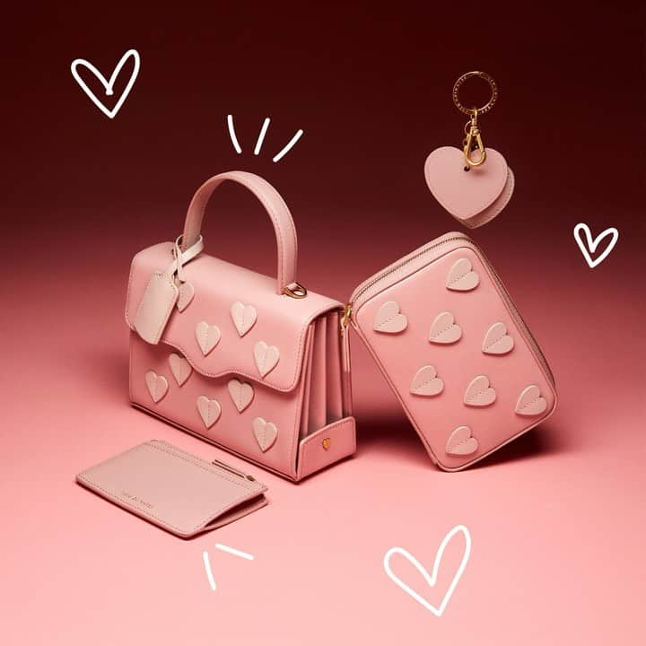 ルルギネスのインスタグラム：「Entries are now closed, winner will be announced soon! 🤞  💘 We’re celebrating love this Valentine’s Day, in all its wonderful forms 💘  Comment below with something you love that has brought you joy so far in 2021 and be in to win our Blossom Hearts Queenie or Lydia bags, pictured above. To enter, you must be following @lulu_guinness, like this post and tag a friend alongside your comment. Good luck!  Discover our Valentine’s Day collection here: https://www.luluguinness.com/valentines  T&Cs: Competition will close at 12pm on February 10th. Competition is open to UK residents only. One winner will be chosen at random after the competition deadline, who has fulfilled the criteria above. We reserve the right to exclude any entries which we believe to be fraudulent. The prize is non-transferable, non-refundable and cannot be exchanged for any cash alternatives in whole or part. The winner will be contacted by us within 24 hours via Instagram and has 48 hours to claim their prize after which point we will select another winner. This promotion is in no way sponsored, endorsed or administrated by Instagram. By entering, entrants confirm they are 16+ years of age, release Instagram of responsibility and agree to Instagram’s terms of use.   #luluguinness #howdoyoululu #giveaway #competition」