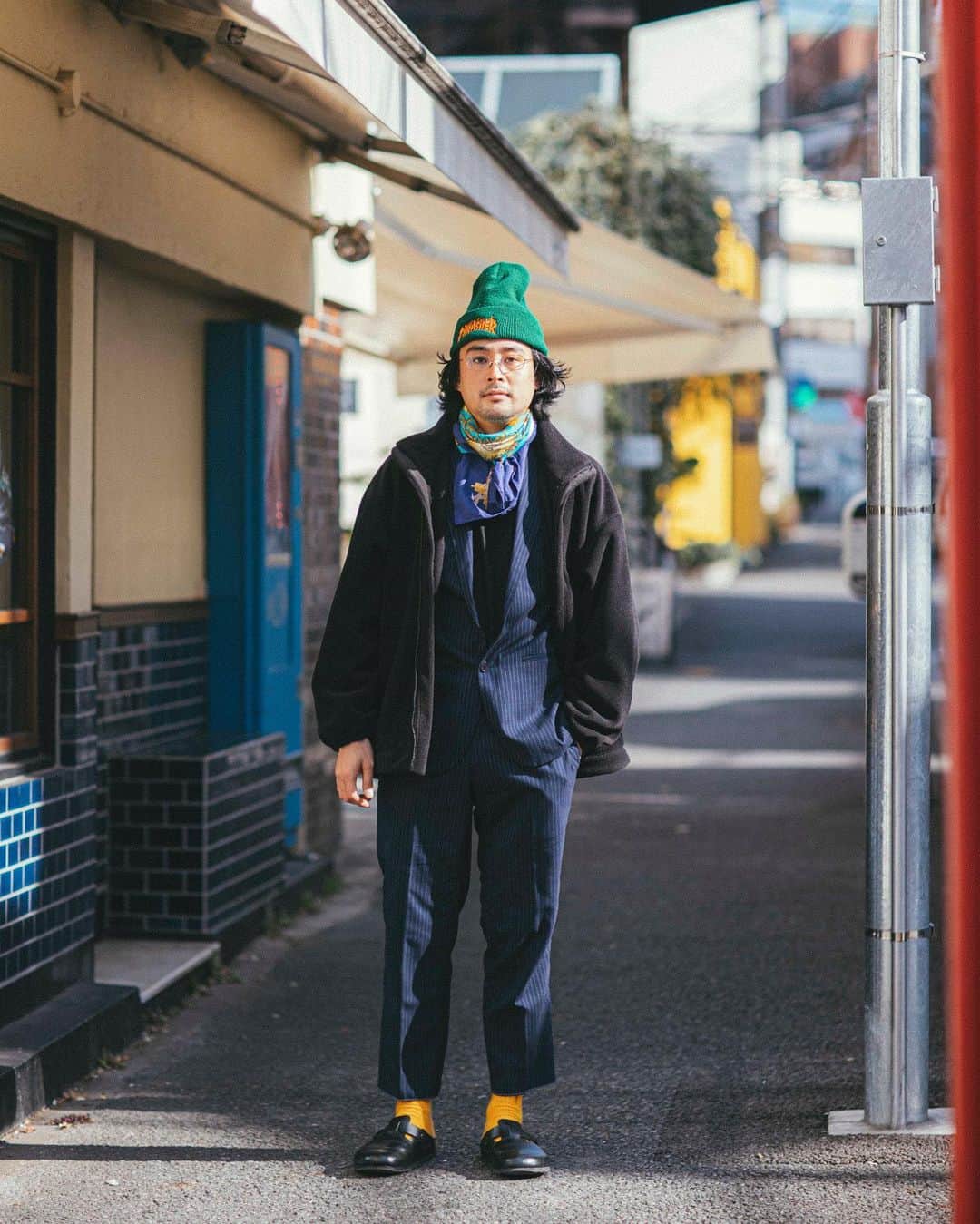 POPEYE_Magazineさんのインスタグラム写真 - (POPEYE_MagazineInstagram)「キレイな格好をしたいってわけじゃなくていつもの服にテーラードジャケットを合わせたいってだけなんだ。この３人もほら、ジャケットを脱いだらいつもの服装。みんなニット帽も個性が出ていていいね。  #popeyemagazine #stylesample」2月2日 21時00分 - popeye_magazine_official