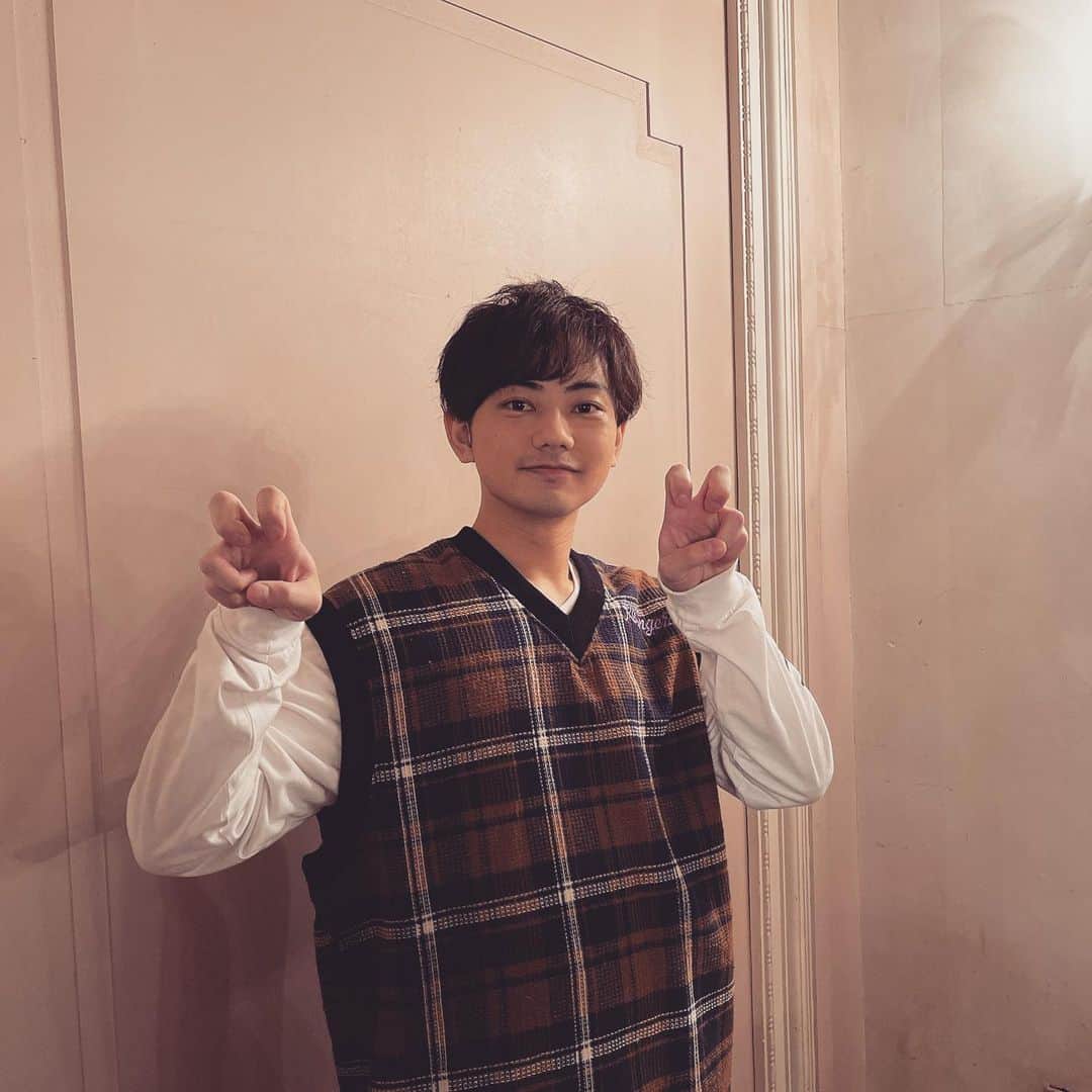 のインスタグラム：「『アオイウソ〜告白の放課後』 今夜23:30から第4話です。 みてくれぇ #アオイウソ  Hello! How are you? I hope that you will be happy tomorrow too.」