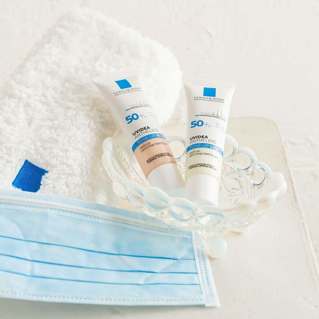 LA ROCHE-POSAY JAPAN ラロッシュポゼさんのインスタグラム写真 - (LA ROCHE-POSAY JAPAN ラロッシュポゼInstagram)「＼ 花粉の季節にもトーンアップUV ／  2月になり、花粉症に悩む方も増えてくる季節...。 そんな今の時期におすすめしたいアイテムが #トーンアップUV 💐  #トーンアップUV は、独自の花粉バリアテクノロジーを採用、UVだけではなく花粉からも肌を守ります。 花粉シーズンの敏感になりがちな肌のお悩みをサポートしながらも、化粧下地として肌をトーンアップします。  この機会にぜひ、お試しください。  UVイデア XL プロテクショントーンアップ ローズ 30mL 3,740円(税込） UVイデア XL プロテクショントーンアップ 30mL 3,740円 (税込)  #ラロッシュポゼ #larocheposay #化粧下地 #トーンアップ #トーンアップUV #ピンクのトーンアップUV #敏感肌 #敏感肌対策 #スキンケア #花粉症 #花粉症感染 #花粉つらい #花粉症対策 #紫外線対策」2月2日 20時59分 - larocheposayjp