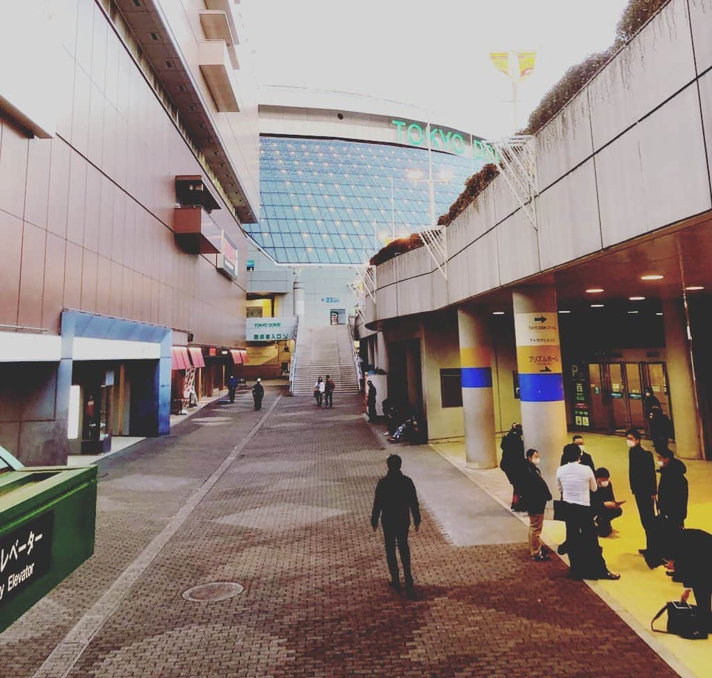 高橋大輔さんのインスタグラム写真 - (高橋大輔Instagram)「新日本プロレス　後楽園ホール大会  実況でした！  解説・元井美貴さん ゲスト・石森太二選手  ジェイ・ホワイト選手‥  バレットクラブが‥  リング上が弱肉強食なのは承知しておりますが‥  その光景を目の前にすると‥  これからリング上の景色はどうなっていくのでしょうか？！ #njpw #njnbg #njpwworld #新日本プロレス #新日本プロレスワールド #実況 #高橋大輔 #髙橋大輔」2月2日 21時06分 - daisuke_72