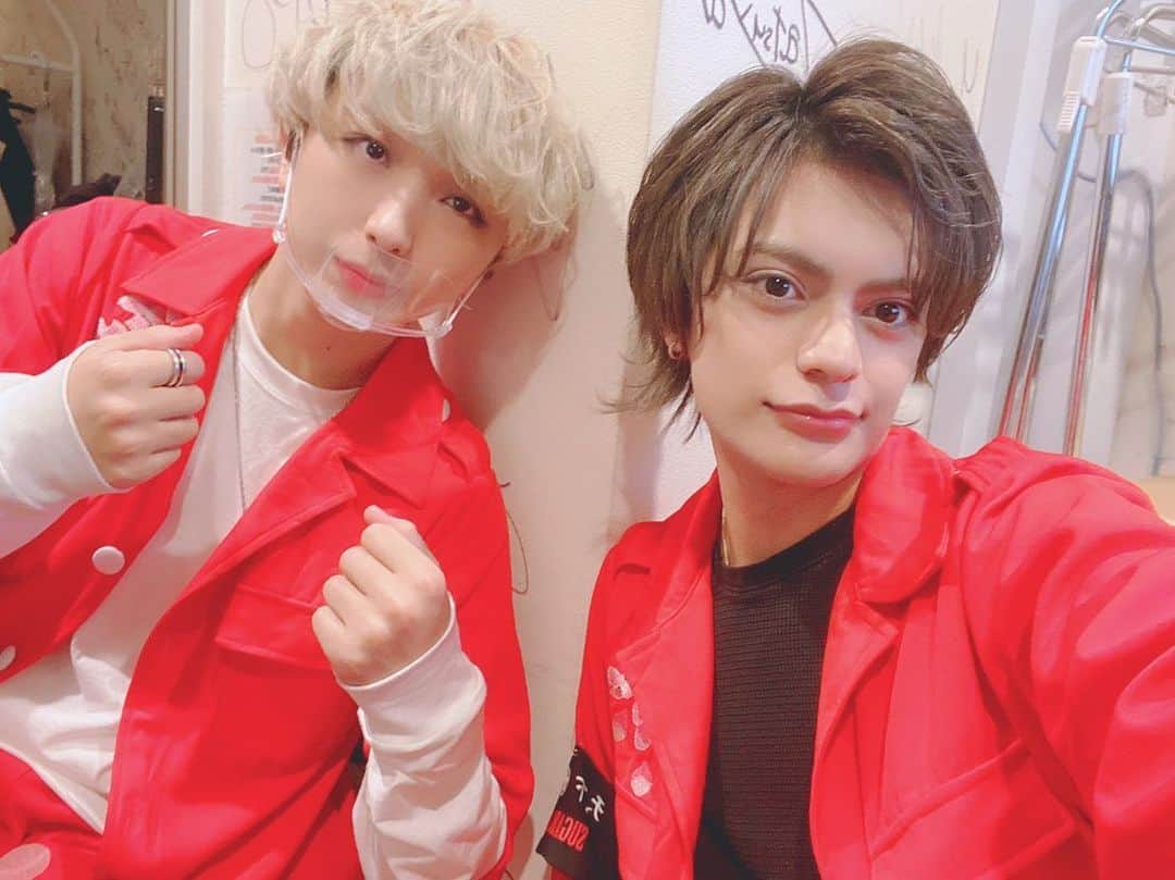 SHALFのインスタグラム：「今日昼間あったかかったのに夜めっちゃ寒いね🥺  サイズ感ミスったからあげなおしました🙏」