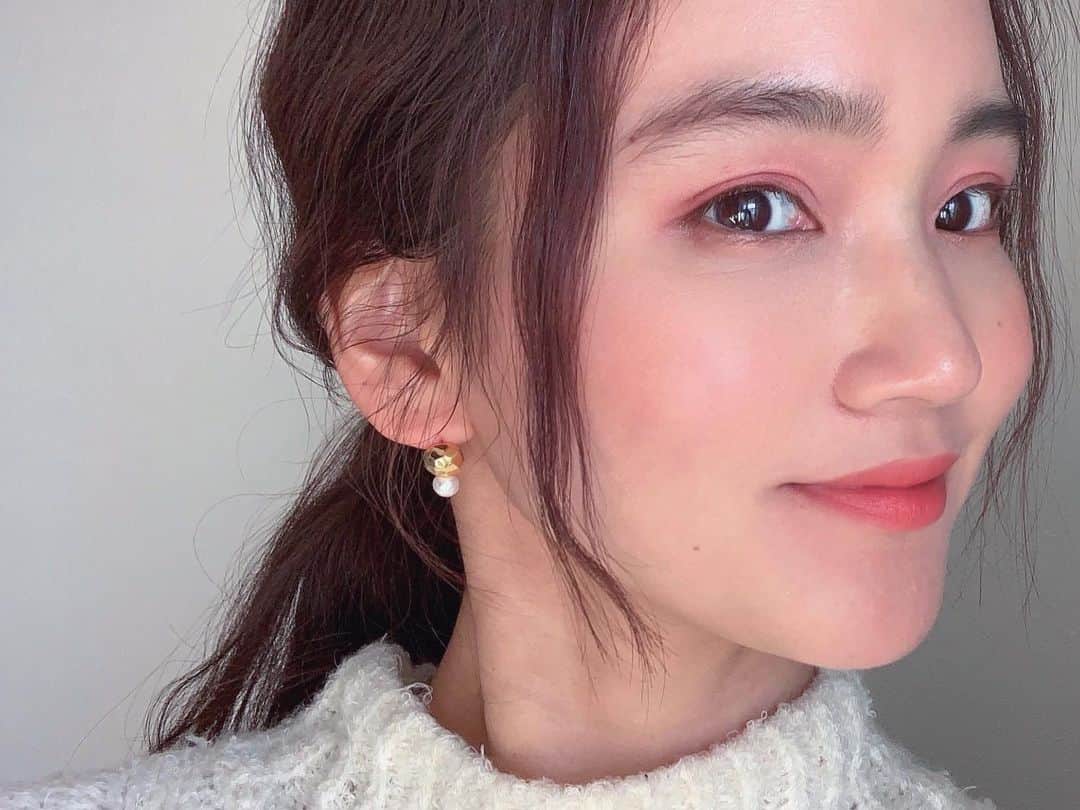 遠藤瞳のインスタグラム：「お気に入りピアス♡ @amorecia__   #ピアス  #アクセサリー」