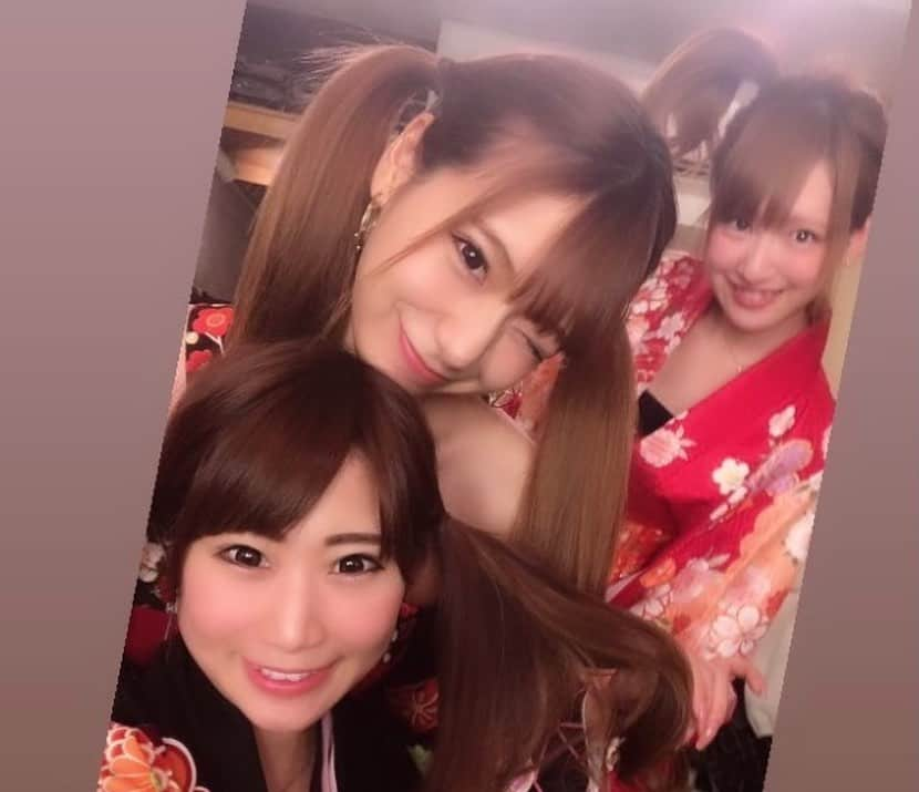 小野晴香さんのインスタグラム写真 - (小野晴香Instagram)「2/2 良き節分となりました👹♡  そしてツインテールの日ということで 写真探してみたけど  もう何年もツインテールなんてしておりませんでした、わら あと ただのギャルい写真見つけてワラタ  #節分 #ツインテールの日」2月2日 21時32分 - haaa_ho