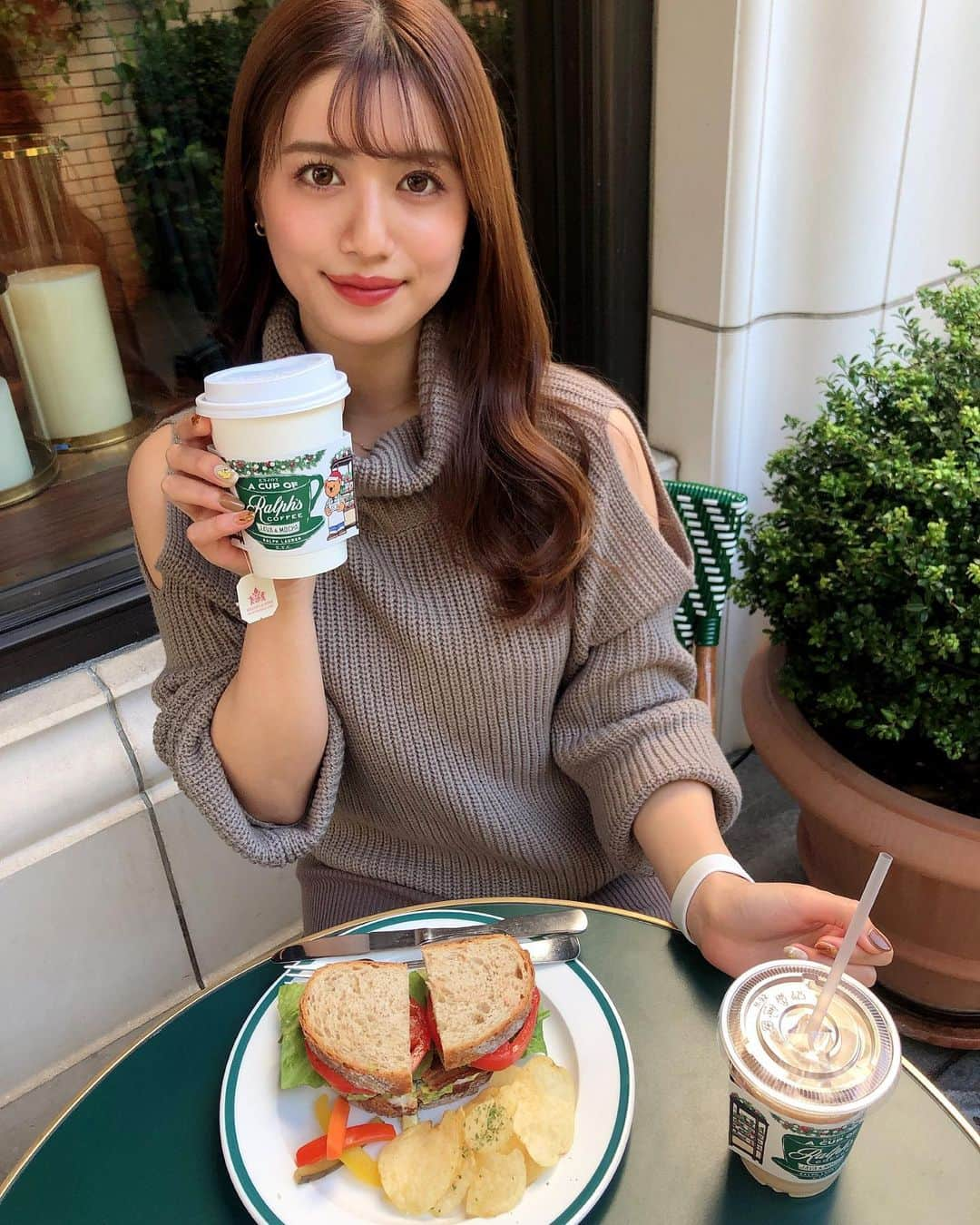 御子柴かなさんのインスタグラム写真 - (御子柴かなInstagram)「早くまたテラス席でごはん食べれる季節にならないかな〜🤔🍃 . #cafe #カフェ #表参道カフェ #表参道ランチ #テラス席」2月2日 21時38分 - kanakana2510