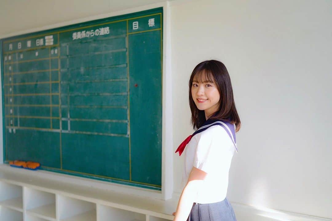 船岡咲のインスタグラム：「・﻿ ・﻿ ○﻿ ﻿ ﻿ 昨年末からやっているYouTubeチャンネル﻿ ﻿ いつも応援ありがとうございます😊🌹﻿ ﻿ ﻿ ﻿ 『踊ってみた』動画がアップされたので﻿ ぜひ見てほしいです‥‥💓﻿ ﻿ ﻿ もういい歳なのに、制服を、﻿ 着ました。許して。笑﻿ ﻿ ﻿ ﻿ 皆様ぜひ見てください♡﻿ チャンネル登録もよろしくお願いします♥︎﻿ ﻿ ﻿ YouTubeで「船岡咲」で検索🔍﻿ ﻿ ﻿ ﻿ ﻿ ﻿ #YouTube #踊ってみた﻿ #制服 #セーラー服」