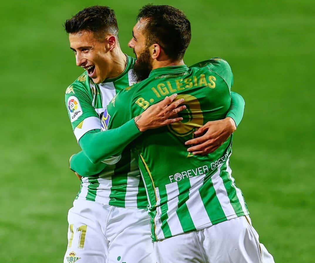クリスティアン・テージョのインスタグラム：「⚔️EQUIPO⚔️ +3 que se quedan en casa💚💪 Próximo objetivo: COPA DEL REY Seguimos🚀」