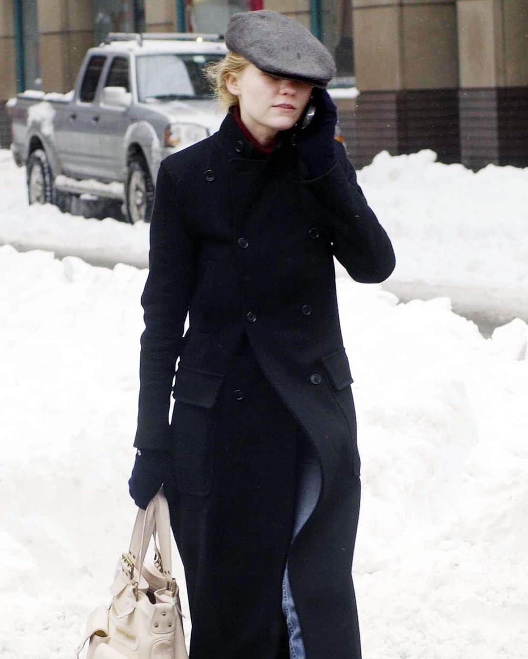 GQさんのインスタグラム写真 - (GQInstagram)「#YourMorningShot: Celebrities in a blizzard.」2月2日 22時04分 - gq