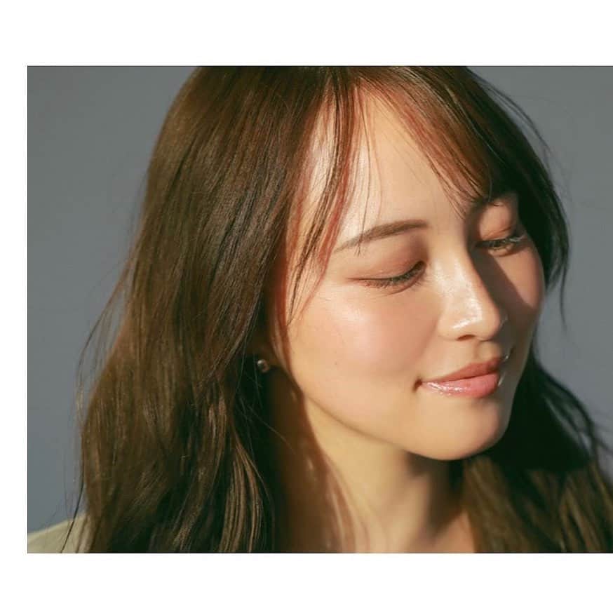 のインスタグラム：「💄👁🌸✨ @souaire_official  1st collection 撮影のメイク。  シャドウ、チーク、リップ 全体的にほーんのりピンクブラウン🦩🤎  hairmake @aya_iwasawa  photo @choppachopper  Thank you…🙏🏻♡  #SOUAIRE #2021SS」