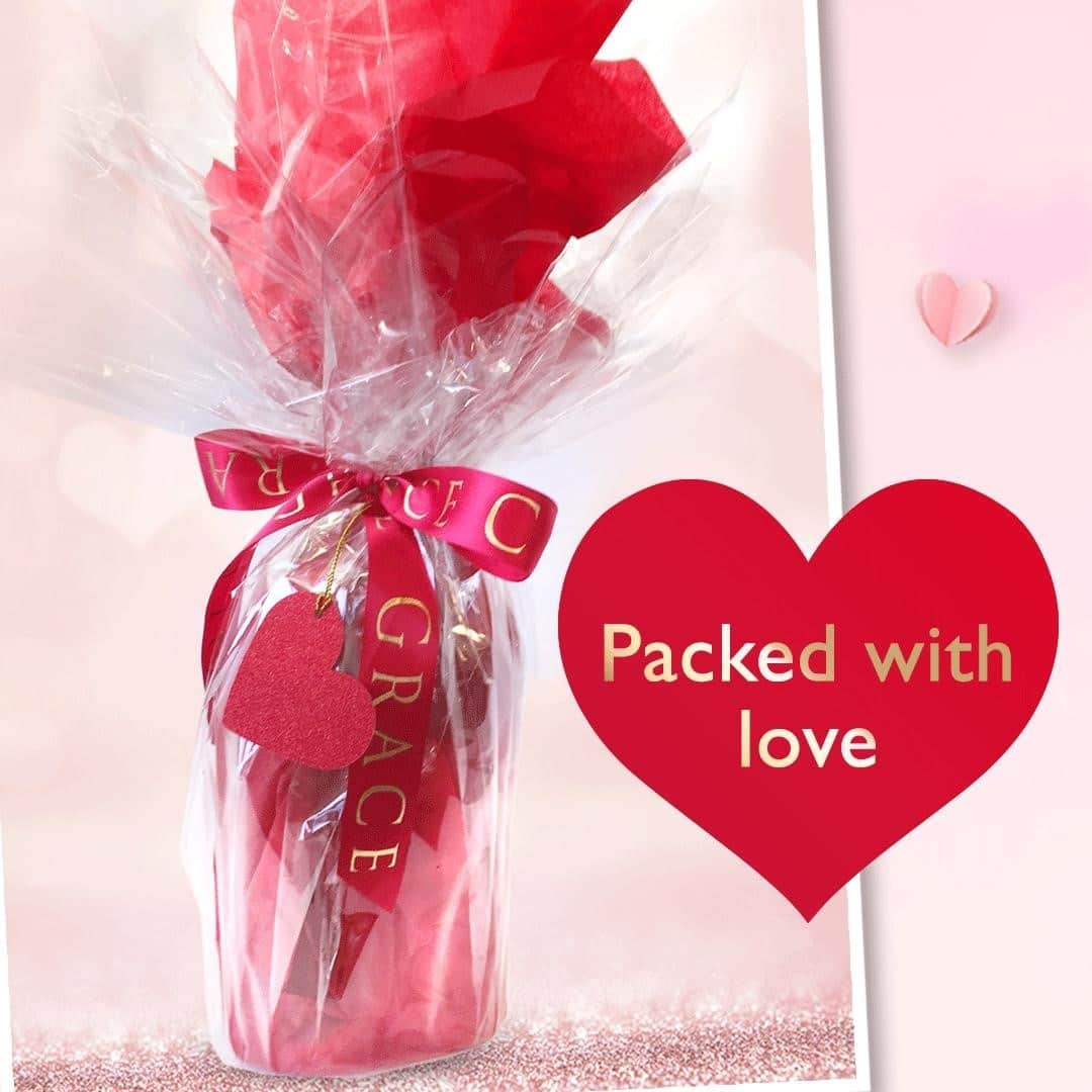 Grace Coleのインスタグラム：「Beautifully wrapped gift sets for your Valentine ❤️  #valentines #valentinesdaygift #valentinesgift #happyvalentinesday #valentinesday #valentinesgifts #valentinesdaygifts #valentinesweek #valentines_day #valentinesweekend #happyvalentines #valentinespecial #stvalentinesday #valentinesday❤️ #valentinesgiftforher #valentinesideas #valentinesdaygiftideas #valentinesdayiscoming #valentinespresent #bodycare #bodyskincare #giftset #giftsets」