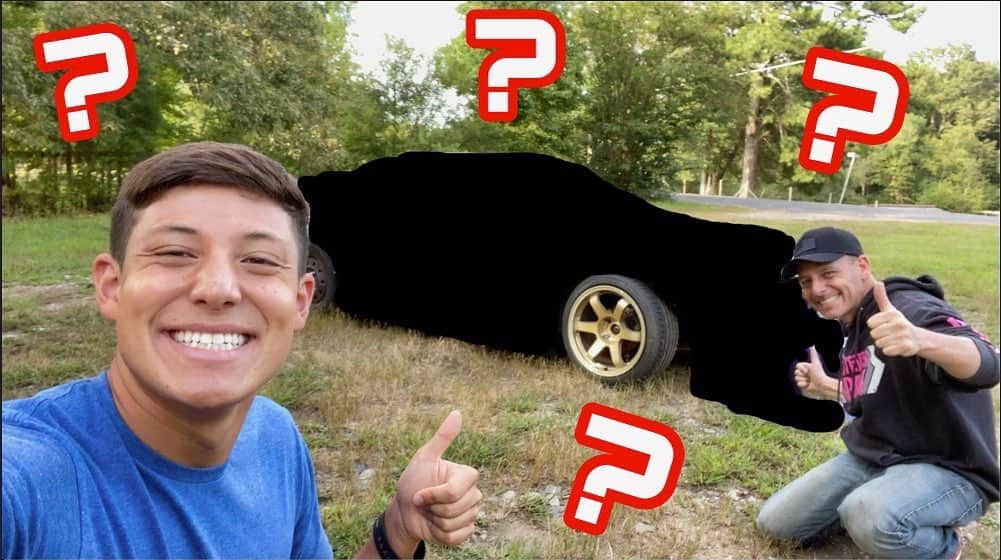 スティーブのインスタグラム：「We’ve been hiding something from you all for a while .. wanna guess what it is? Or better yet tune into and subscribe to Steve’s POV youtube this Friday to find out! 隠していた車あります‼️ 今週の土曜日の午前中にユーチューブスティーブ的視点にて公開します！なんでしょうかね？」