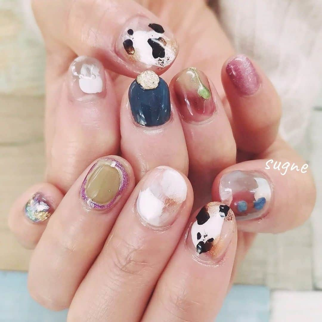 ネイル アイ サロン スグネさんのインスタグラム写真 - (ネイル アイ サロン スグネInstagram)「colors🎨  @ono_nail_  @sugnechihiro  @___the_nail___  @_mio__t   #colornail #sugne #nail  #nailart #ネイル #ネイルデザイン #カジュアルネイル #ショートネイル #ネイル #ニュアンスネイル #ニュアンスアート #大人っぽいネイル #高田馬場ネイル #高田馬場 #네일 #네일스타그램」2月3日 9時42分 - naileyesalonsugne