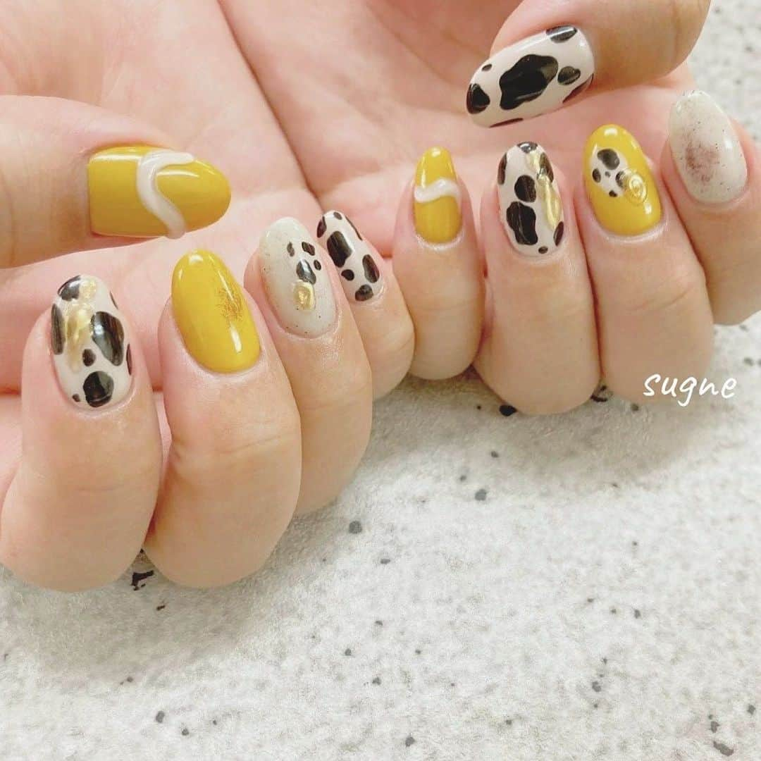 ネイル アイ サロン スグネさんのインスタグラム写真 - (ネイル アイ サロン スグネInstagram)「colors🎨  @ono_nail_  @sugnechihiro  @___the_nail___  @_mio__t   #colornail #sugne #nail  #nailart #ネイル #ネイルデザイン #カジュアルネイル #ショートネイル #ネイル #ニュアンスネイル #ニュアンスアート #大人っぽいネイル #高田馬場ネイル #高田馬場 #네일 #네일스타그램」2月3日 9時42分 - naileyesalonsugne