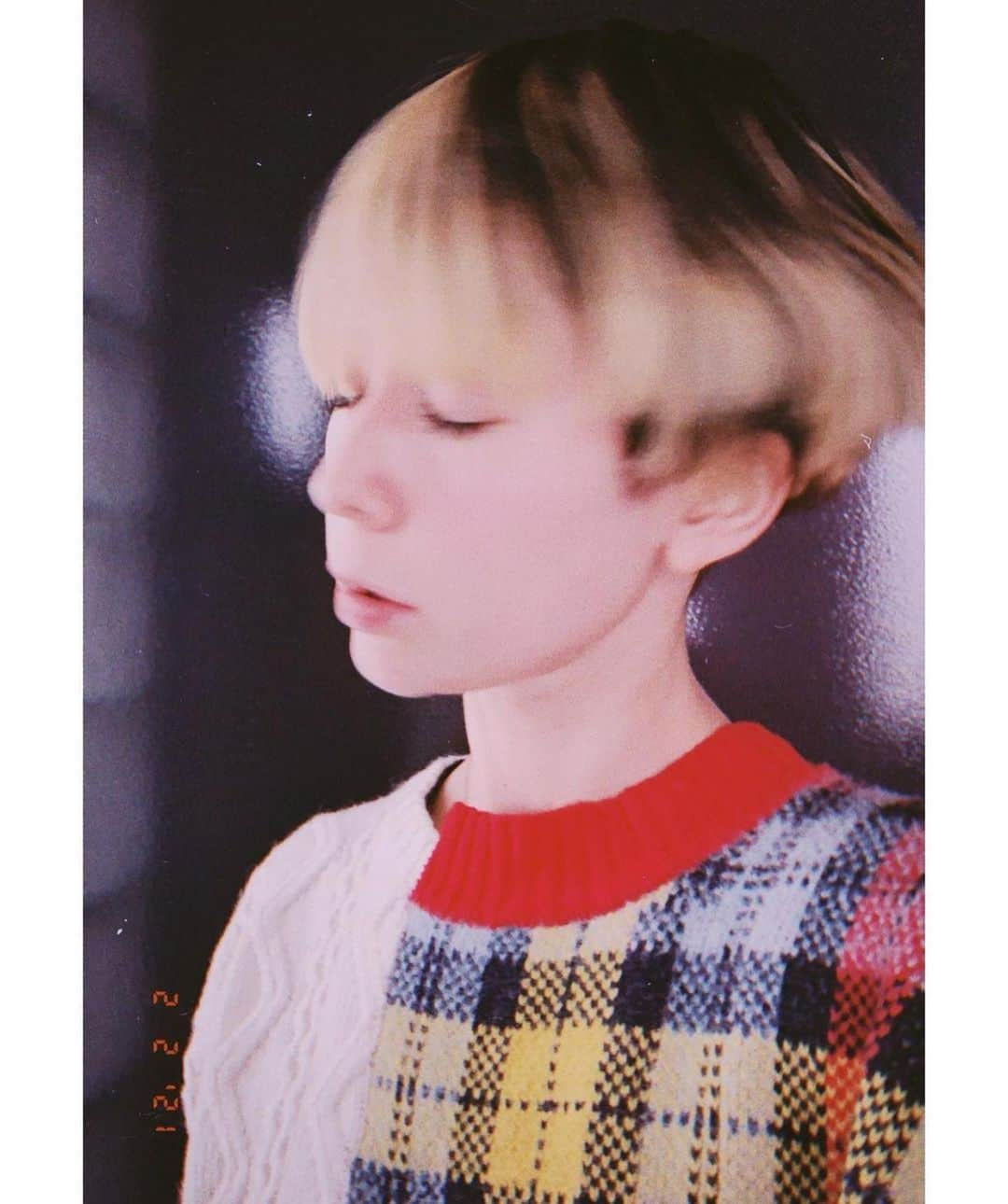 松浦美穂さんのインスタグラム写真 - (松浦美穂Instagram)「木村カエラちゃん 3ヶ月ぶりのTWIGGY.でヘアカット。  前髪伸ばそう、って… その間セルフカットを 楽しんで…  がんばれ❕ 前髪ゴール目指そう✨✨  私も頑張る💪  って言って…挫けるのはどっちだろ…笑  @kaela_official  @twiggy.miho  @twiggytokyo   #kaelakimura #hairstyle  #haircolor #haisalon #twiggytokyo #yumedreaming #haircutbyme✂️  #松浦美穂 #TWIGGY.」2月3日 10時15分 - twiggy_mihomatsuura