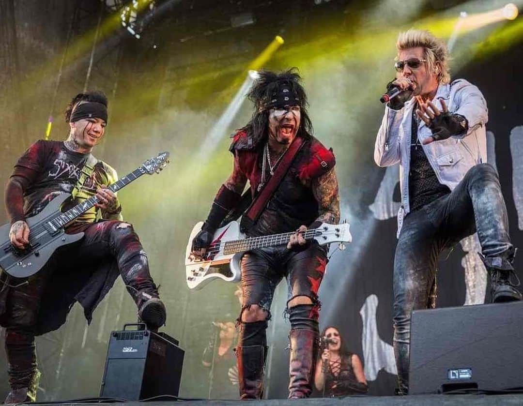 SIXX:A.M.のインスタグラム：「Somewhere In Time @sixxam   #sixxam」