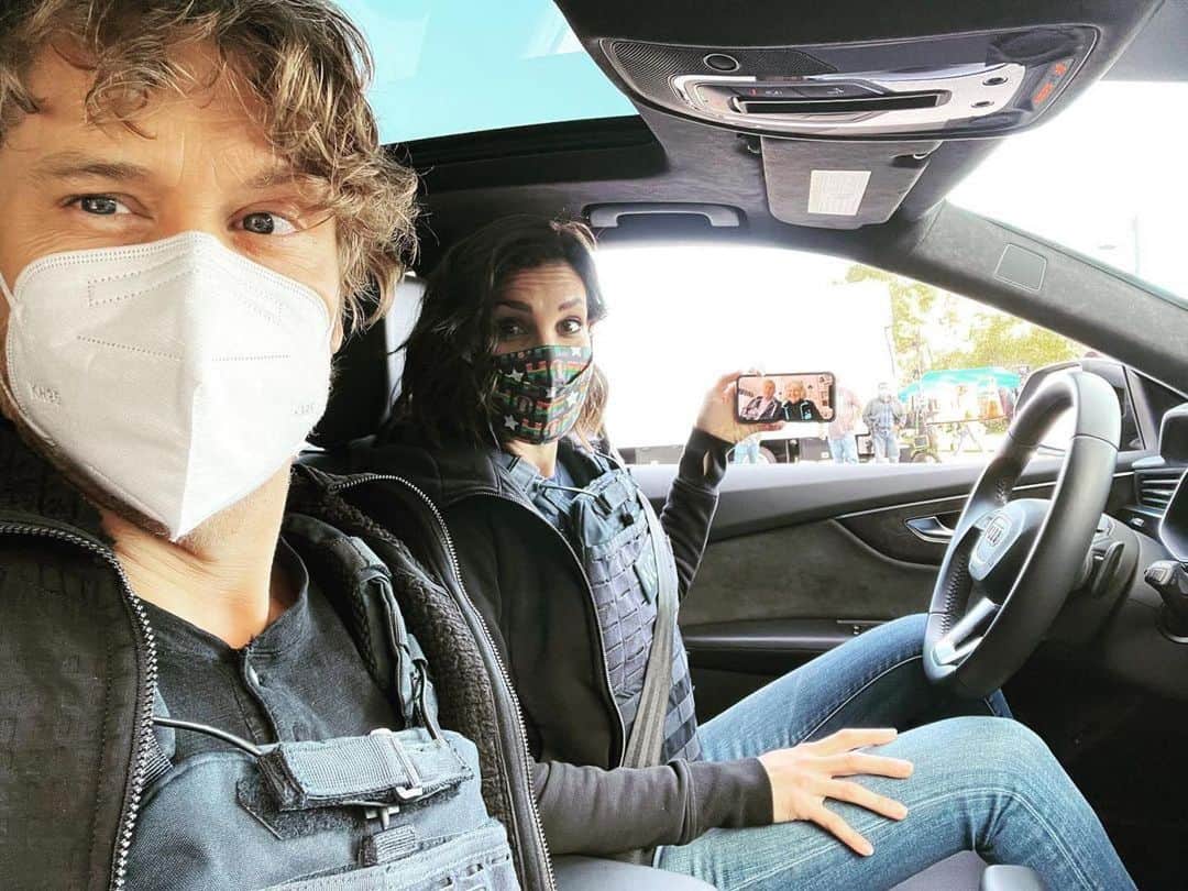 ダニエラ・ルーアのインスタグラム：「♥️ Nana and papa ♥️ #Repost @ericcolsen ・・・ When your Co-Star @danielaruah face-times her mother and father in-law that just happen to be your mom and dad. NCIS: Forever」