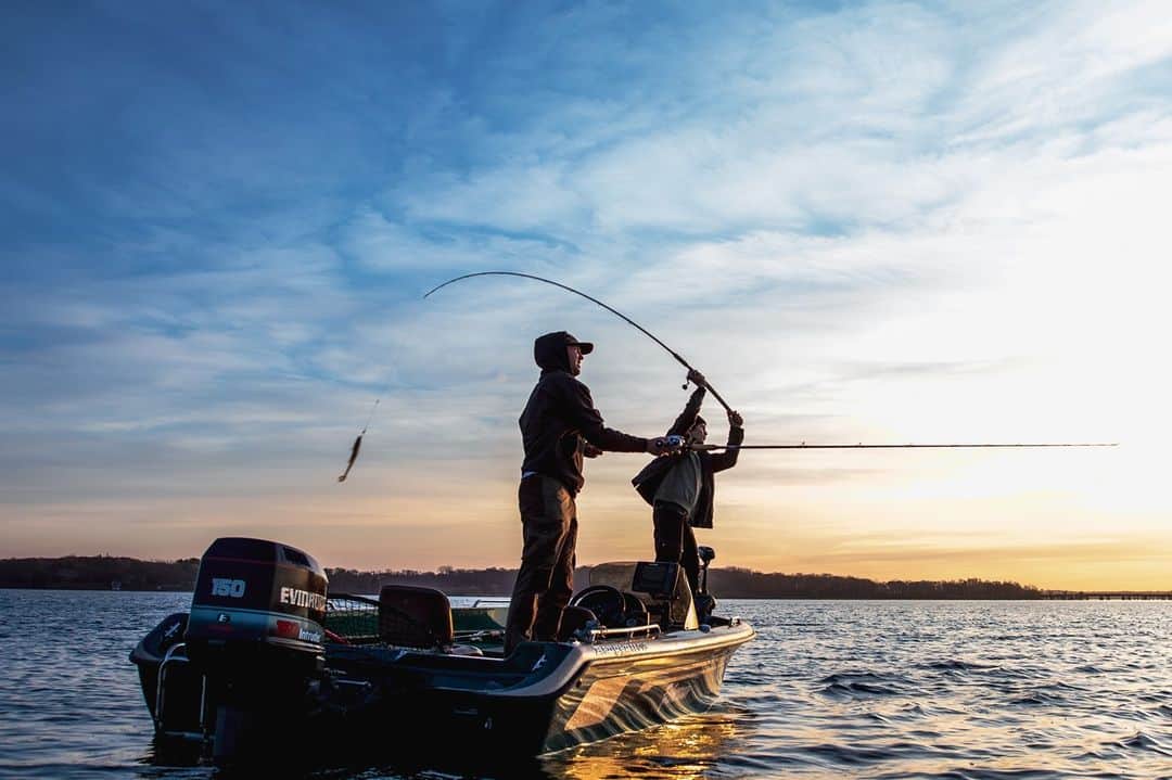 シマノ｜Fishingのインスタグラム：「Making the most of every cast in the final inning.  #FishShimano #SKIXX #MuskieFishing #CatchAndRelease 📸: @pleeth」