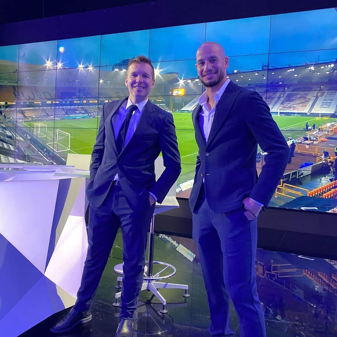 アドレーヌ・グェディウラのインスタグラム：「Hello😊! Join me tonight with @andykerrtv and Didier Domi on @beinsports for 2 big games comin’ up 🔥🔥🔥 @wolves vs @arsenal & @manchesterunited vs @southamptonfc   Let me know your pronostic!   And it will be a big pleasure to speak about my former club and feel the vibe of the #molineux #wwfc 🐺🟠⚫️  #mufc #gunners #premierleague」