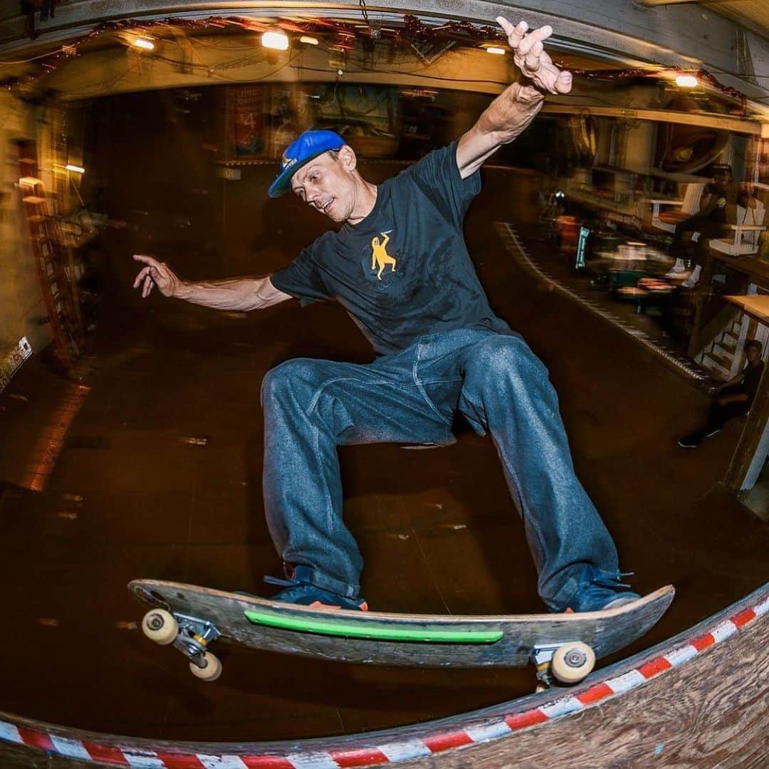 ラカイリミテッドフットウェアのインスタグラム：「Rick Howard 🐐 @girlskateboards  @oldieslp @dopeplanetvideomagazine  Photo by @shredcorn  #Lakai #TheShoesWeSkate」