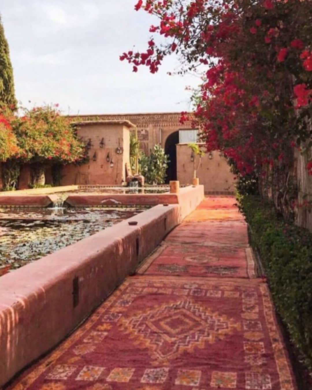 ロンドンフォグさんのインスタグラム写真 - (ロンドンフォグInstagram)「Morocco off the beaten path #TravelTuesday」2月3日 2時58分 - londonfogbrand