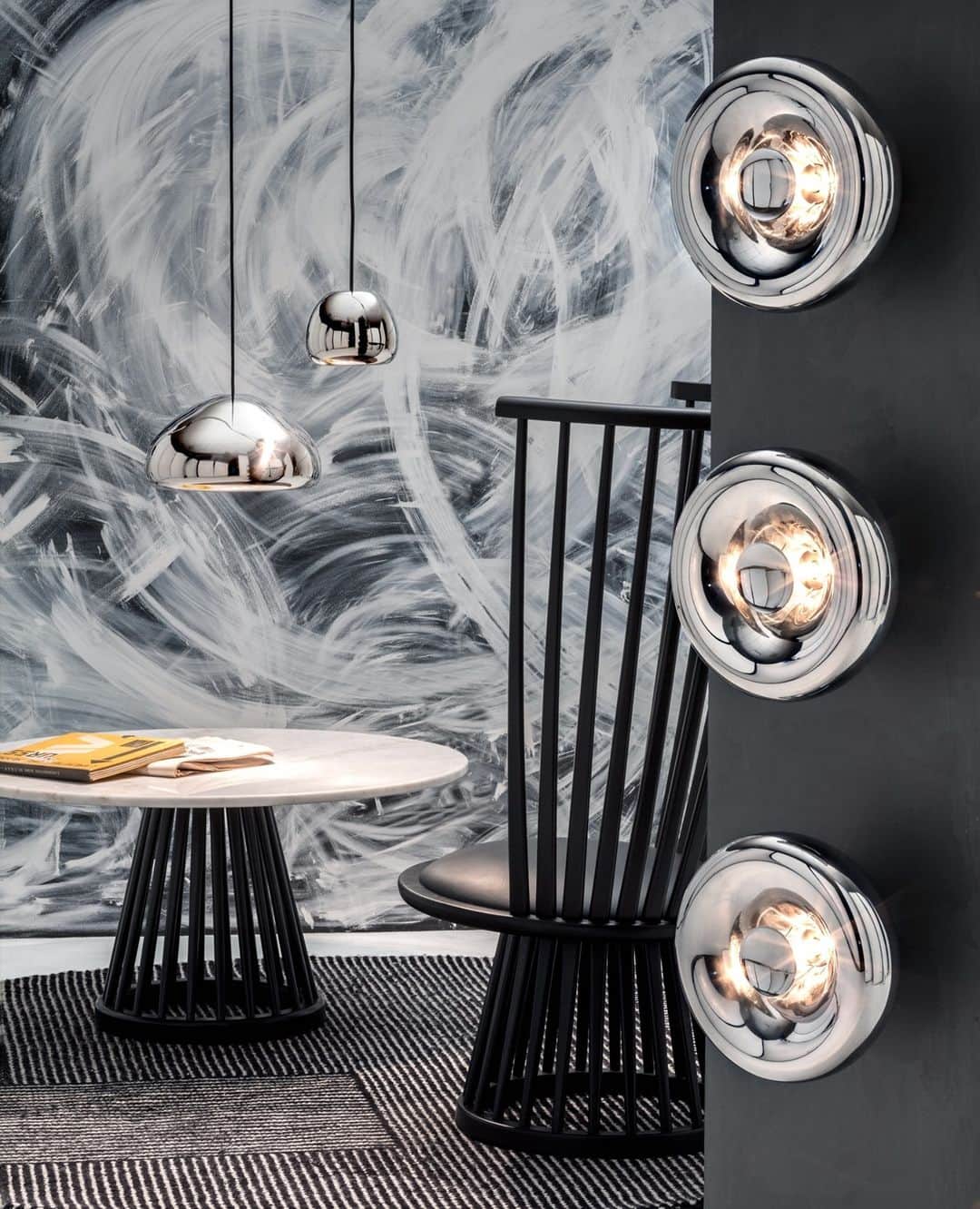 トム ディクソンのインスタグラム：「Stainless steel VOID surface and pendant lights.⁠ ⁠ VOID is the result of a challenge to create a luminous pendant that mysteriously conceals its light source.⁠」