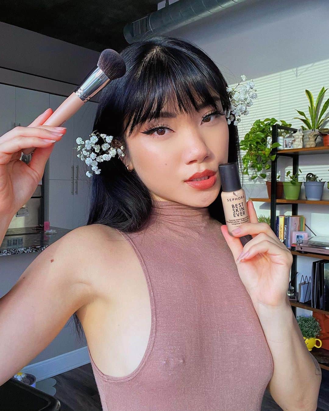 Marycakeのインスタグラム：「i used to mix two foundation shades 🥴💸 so happy to see @sc include 50 shades in their newest Best Skin Ever Foundation line, at only $20! my shade is 16Y: it’s the color-matching, lightweight, natural finish for me. 😌♡ #beautyuncomplicated #ad」