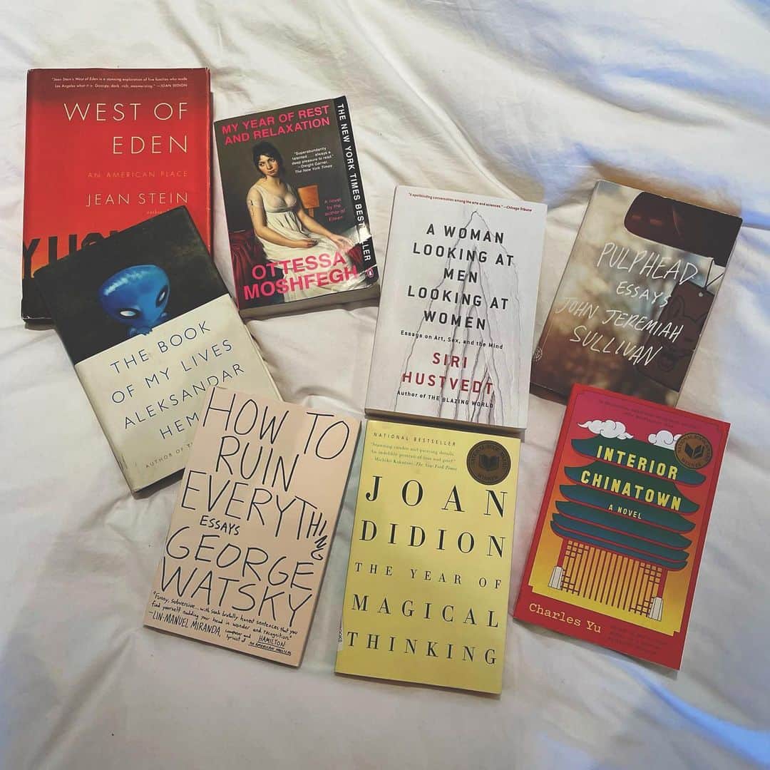 のインスタグラム：「I just picked out these new (used) books and I feel like I’ve selected the perfect array of writing for what I’m craving right now.  Please comment your book recommendations below. @willowshelf」