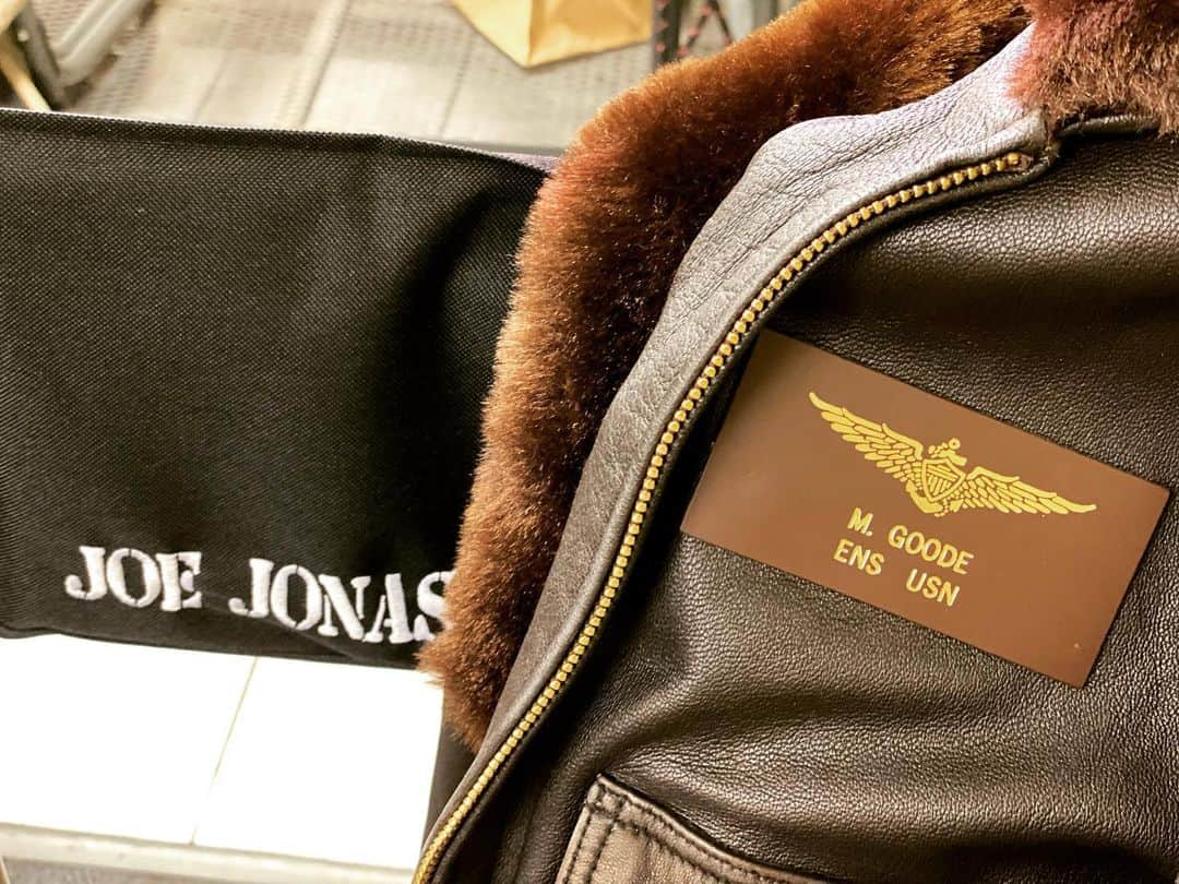 ジョー・ジョナスさんのインスタグラム写真 - (ジョー・ジョナスInstagram)「🛫 🎥」2月3日 3時48分 - joejonas