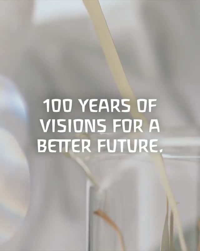 Weledaのインスタグラム：「We’re proud to celebrate 100 years of connecting people with nature! 🌿💚 For a century Weleda has been a pioneer in the certified natural cosmetic industry! In our centennial year we invite you to join us on a journey through 100 years of sustainable nature-lead skincare! Discover more at Weleda.com/100-years.」