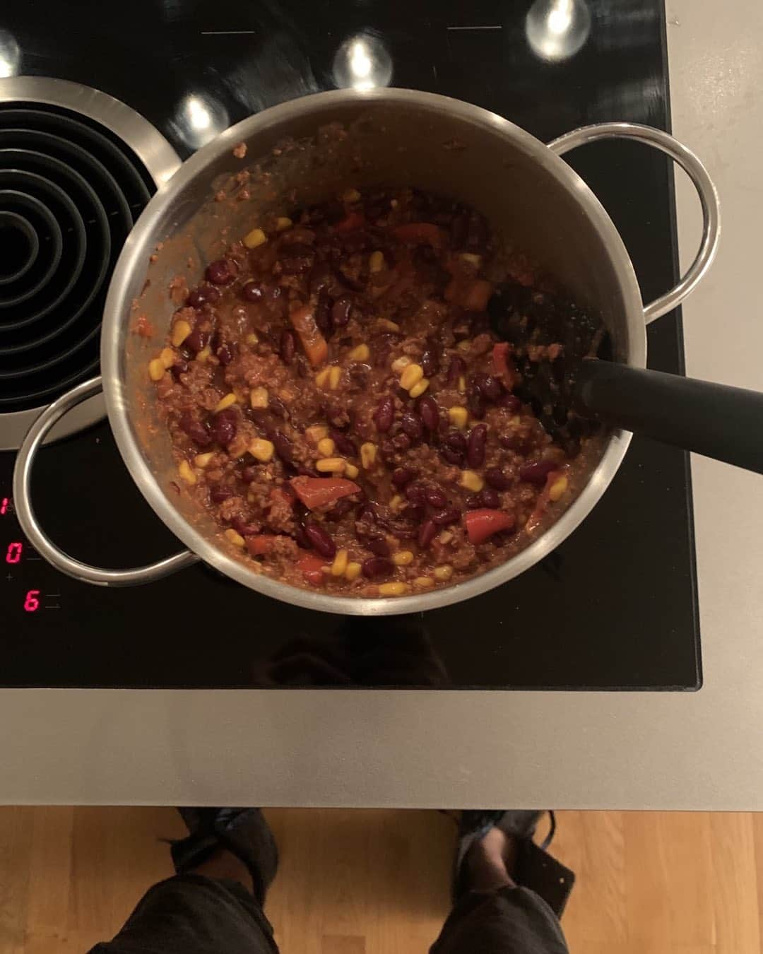 デイヴィッド・ギャレットさんのインスタグラム写真 - (デイヴィッド・ギャレットInstagram)「Vegan Chili time 👌」2月3日 6時15分 - davidgarrettinsta